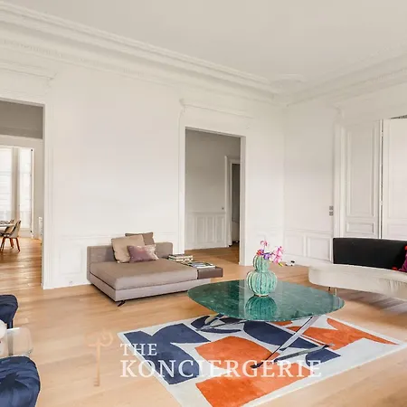 Appartement De Reception 306m2- Trocadero